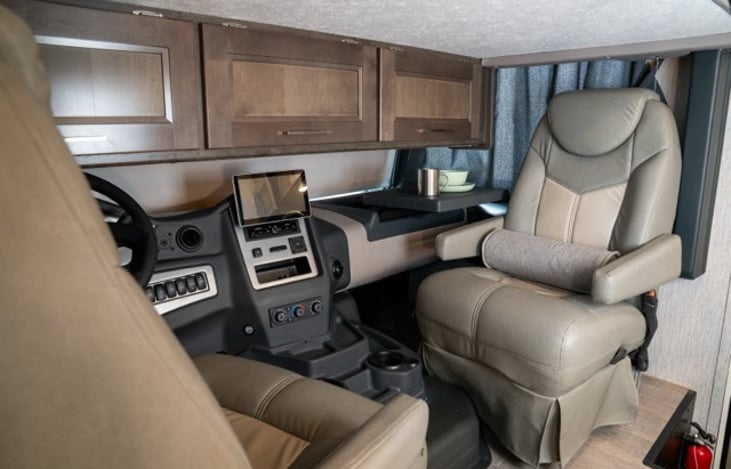 rotating captains chairs make for additional seating when parked.