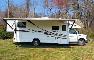 Winnebago Spirit | Cozy Class C RV with 3 slides