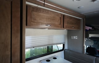 2020 Winnebago Vita 24F pristine & low mile