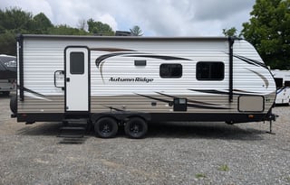 Starcraft Autumn Ridge | Comfy Modern Camper