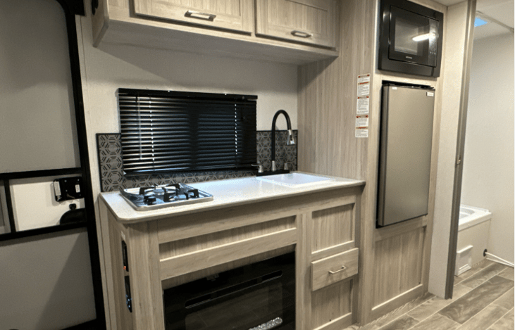 Kitchen Sink Fridge Microwave