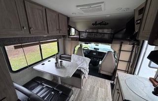 2018 Forest River RV Sunseeker LE 2250SLE Chevy