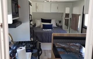 Cozy Shabby Chic, w/ Outdoor Ktchn