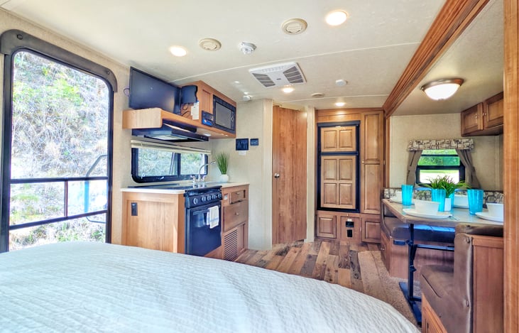 Yes, we provide all the linens, towels, and everything you'll need to enjoy a cozy stay in the camper.