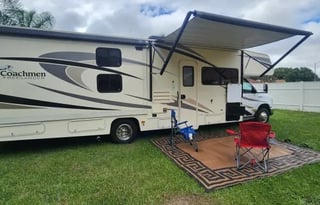 32' Bunkhouse w/WiFi - Your Home Away From Home