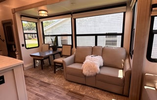 2022 Palomino Columbus