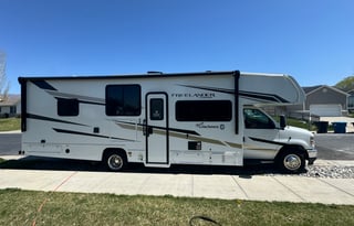 2026 27ft Coachmen 23FS - Sleeps 6