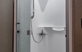 2018 Holiday Rambler Vacationer XE 36D