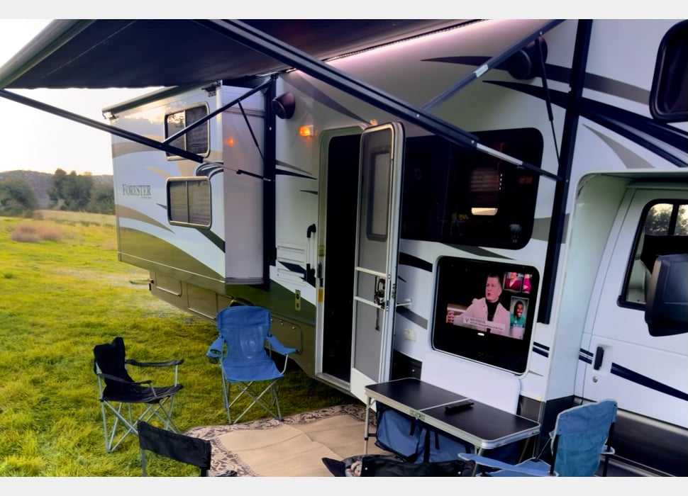 Class C Motor Home rentals in Los Angeles