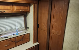 2008 monaco knight coach 40DFT