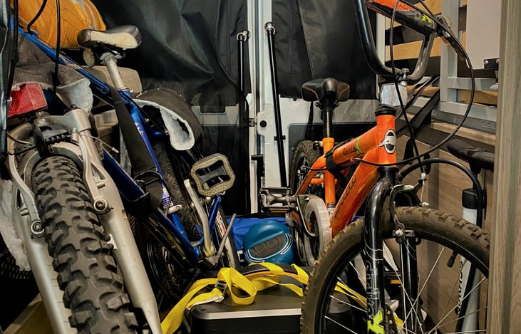 fasten bikes on floor L-track