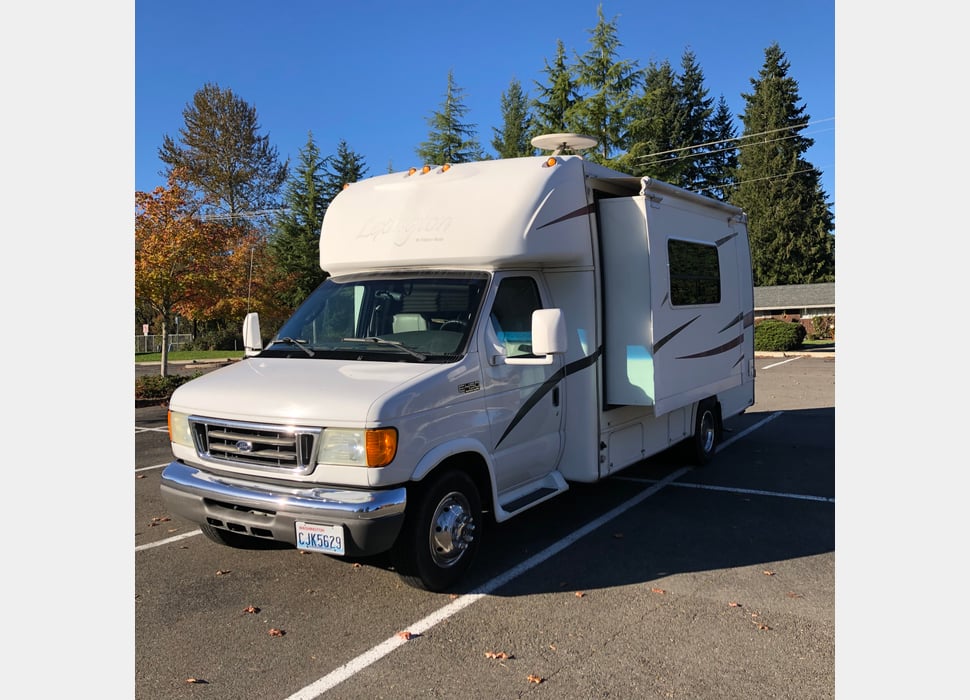 Class C Motor Home rentals in Snohomish