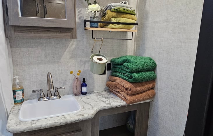 Comfortable bathroom with all you need included