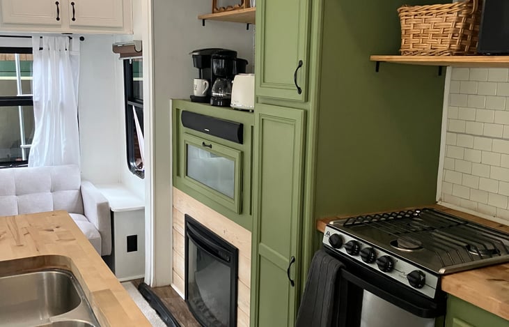 RV Oven with 3 Burner Top.