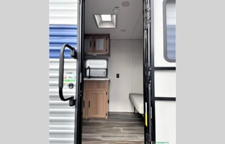 2024 New Forest River Prime Time Avenger Sleeps 6