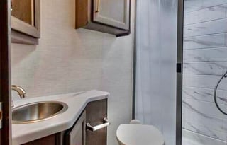 Tour New England in a 2024 Thor Chateau 27R