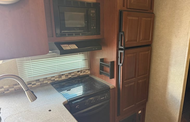 Gas Stove, Microwave, Refrigerator/Freezer