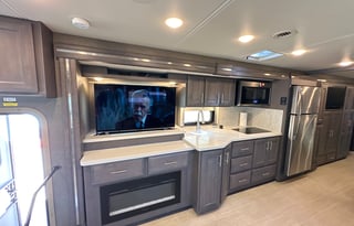 2021 Thor Motor Coach Palazzo 37.5