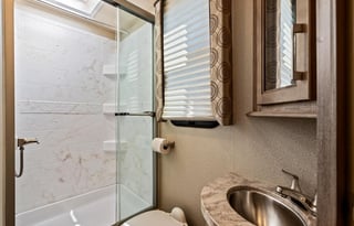 28ft Adventure Rig WITH Outdoor Kitchen & E-Bikes