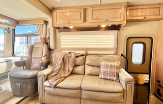 Motorhome with King Bed & Bunks *DELIVERY ONLY*