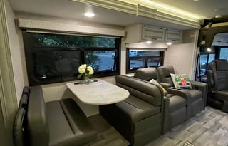 Meet Rosanna - The Cozy Family Friendly Entegra 34