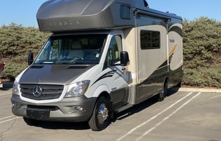 Mercedes Sprinter Navion - GREAT for exploring!