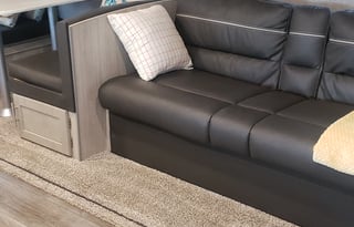 2022 Coachmen Legacy Edition 37 ft 303RKDS