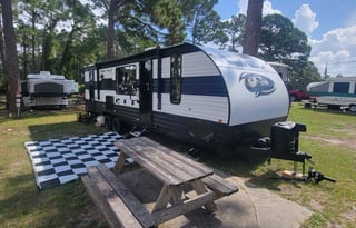 2023 Grey Wolf  (delivery only)