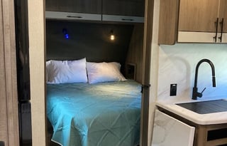 2023 Grand Design Imagine 2400BH