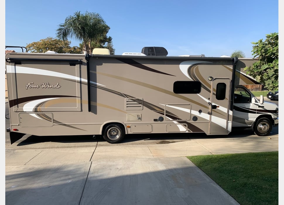 Class C Motor Home rentals in Las Vegas