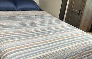 2022 Venture Sporttrek - Shelby