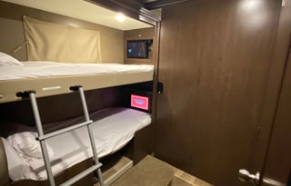 2019 Thor Freedom Elite Bertha the Big House on wheels