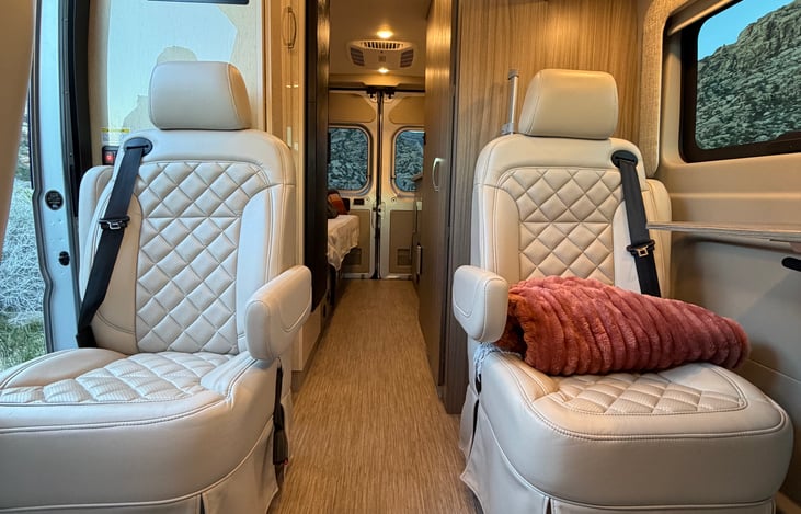 two rear captains chairs