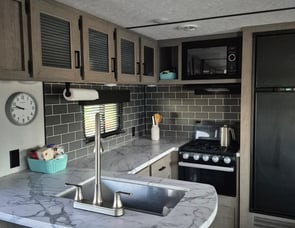 Keystone RV Hideout 28RKSWE