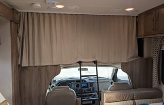 Family Getaway Ready – 2018 Jayco Greyhawk for 8