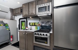 2022 Conquest Full slide out