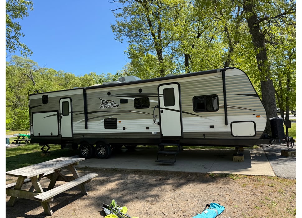 Travel Trailer rentals in Crown Point