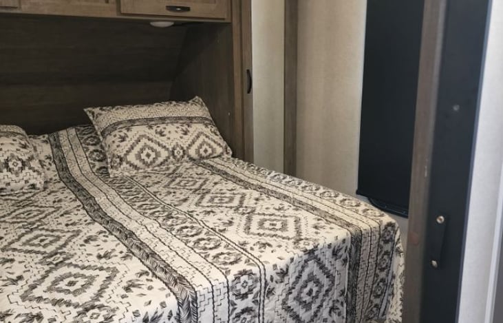 Plenty of room to move around in the master