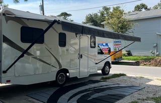 2018 Thor Motor Coach Majestic 23a