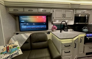 Meet Rosanna - The Cozy Family Friendly Entegra 34