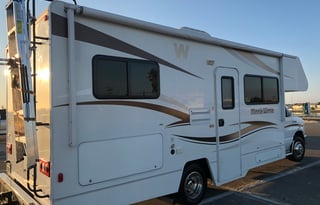 Clean Reliable Winnebago Orlando/Daytona Delivery