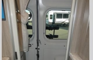 Easy to drive/park 2022 Thor Scope 18m