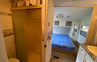 RV right off of I-10 with 6 Acre Pond