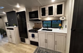 2025 Forest River RV Surveyor Legend 19BHLE