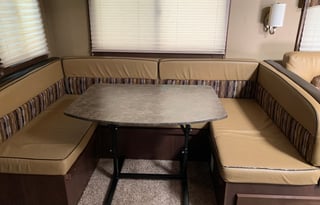 2014 Dutchmen RV Coleman Expedition CTS233QB