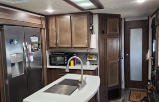 Bunkhouse!Sleeps 10, Spacious, Pet Friendly,Island