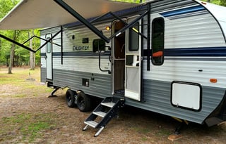 2021 Gulf Stream RV Enlighten 27bhs