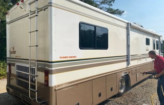 2000 Fleetwood RV Bounder Diesel 39z