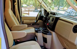 NeXus RV Triumph 24T