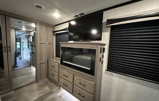 Luxurious Camping in a 2022 Crossroads Cameo